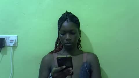 sweet_cherie1 online show from April 8, 2026, 6:35 am