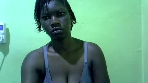 Snapshot of sweet_cherie1 chatting on July 20, 2026, 5:00 am sweet_cherie1 online show from July 20, 2026, 5:00 am