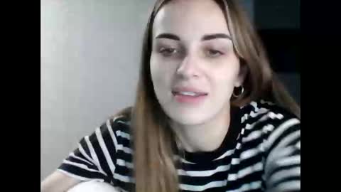 sweet_cute98 online show from December 1, 2025, 10:53 am