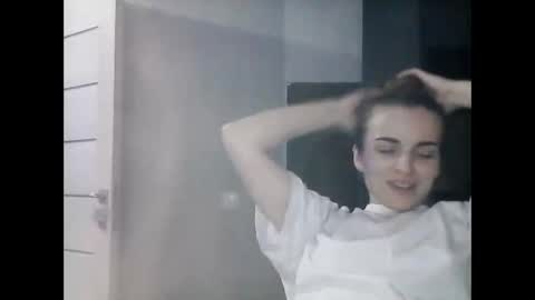 sweet_cute98 online show from December 4, 2025, 8:28 pm