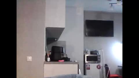 sweet_cute98 online show from December 16, 2025, 7:30 pm