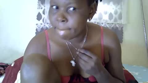 Snapshot of sweet_dori33 chatting on February 24, 2026, 10:35 am sweet_dori33 online show from February 24, 2026, 10:35 am