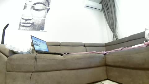 Snapshot of sweet_ella chatting on March 7, 2025, 10:13 am online show from March 7, 2025, 10:13 am