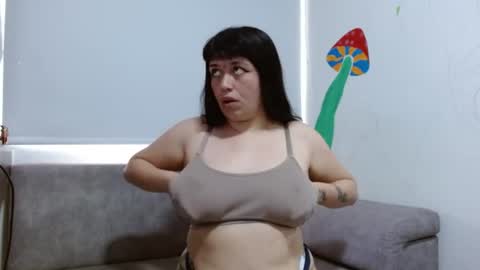 sweet_ferr online show from July 9, 2026, 6:23 pm