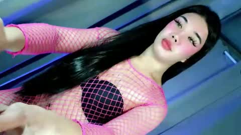 sweet_katrina69 online show from December 15, 2025, 12:42 pm