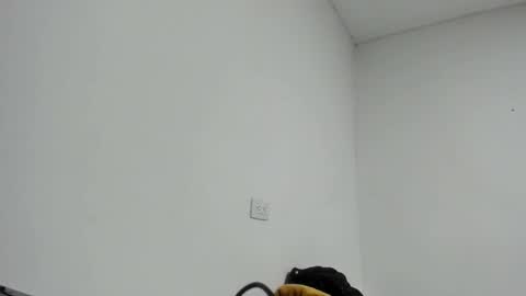 Snapshot of sweet_kitty_777 chatting on April 16, 2026, 8:48 am sweet_kitty_777 online show from April 16, 2026, 8:48 am