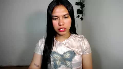 sweet_kyline69 online show from December 22, 2025, 4:42 am
