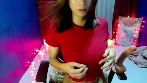 Snapshot of sweet_like_angel143 chatting on June 2, 2026, 2:46 am angie online show from June 2, 2026, 2:46 am