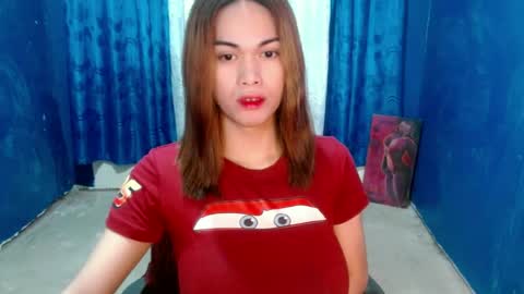 Snapshot of sweet_like_angel143 chatting on July 4, 2026, 10:43 am angie online show from July 4, 2026, 10:43 am