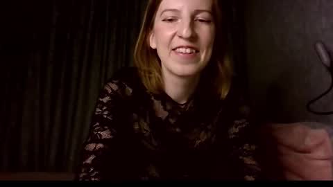 Snapshot of sweet_lilbunny chatting on December 17, 2025, 3:51 pm sweet_lilbunny online show from December 17, 2025, 3:51 pm