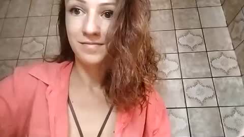 Snapshot of sweet_lilgirl_x chatting on July 5, 2026, 11:28 am Anna online show from July 5, 2026, 11:28 am