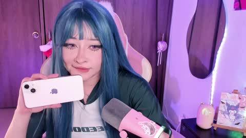 Snapshot of sweet_lilly_sweet chatting on February 5, 2025, 12:31 am sweet_lilly_sweet online show from February 5, 2025, 12:31 am