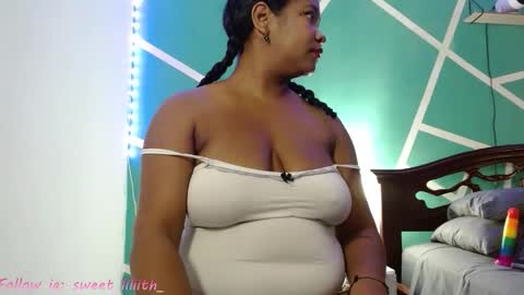 sweet-lilith online show from February 16, 2026, 2:35 pm