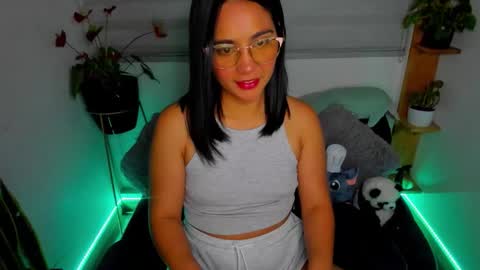 Snapshot of sweet_lina1 chatting on March 2, 2026, 1:52 am Lina online show from March 2, 2026, 1:52 am