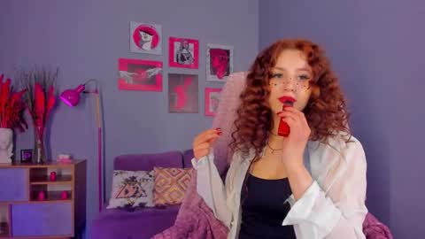 sweet_lottie online show from April 10, 2026, 9:19 pm