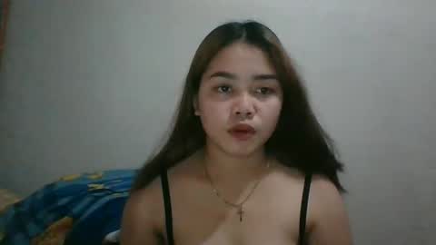 Snapshot of sweet_mae28xx chatting on December 12, 2024, 5:10 am sweet_mae28xx online show from December 12, 2024, 5:10 am
