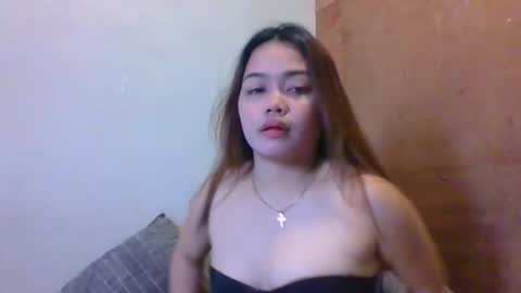 Snapshot of sweet_mae28xx chatting on September 15, 2025, 6:24 am sweet_mae28xx online show from September 15, 2025, 6:24 am
