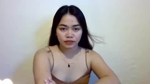 sweet_mae28xx online show from April 21, 2026, 6:41 am