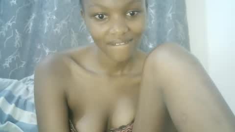 sweet_mellanie001 online show from March 11, 2025, 7:48 am