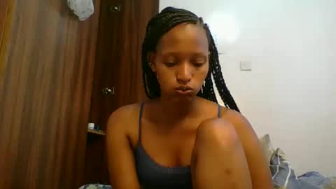 Snapshot of sweet_melod chatting on February 7, 2026, 4:38 am Linda online show from February 7, 2026, 4:38 am