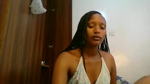 Snapshot of sweet_melod chatting on February 8, 2026, 1:58 pm Linda online show from February 8, 2026, 1:58 pm
