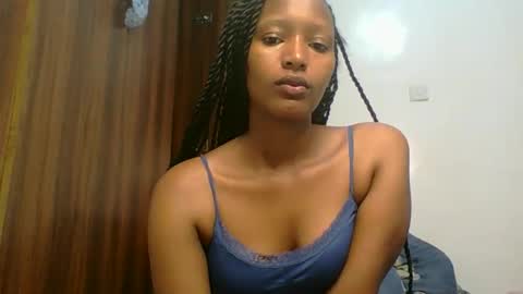 Snapshot of sweet_melod chatting on February 15, 2026, 2:41 am Linda online show from February 15, 2026, 2:41 am