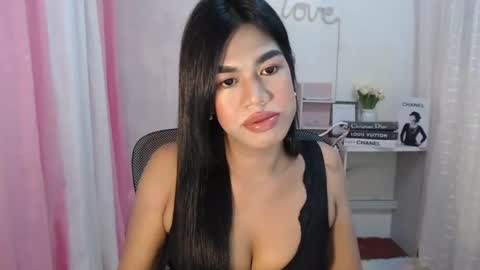 Snapshot of sweet_melonxxx chatting on February 21, 2025, 8:51 am Melon online show from February 21, 2025, 8:51 am