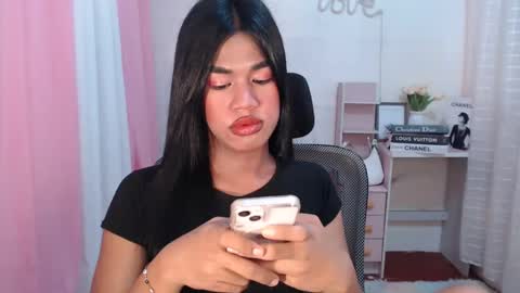 Snapshot of sweet_melonxxx chatting on March 8, 2025, 5:59 am Melon online show from March 8, 2025, 5:59 am