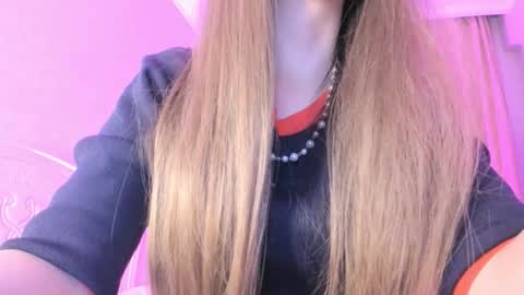 Snapshot of sweet_mikasa chatting on November 9, 2025, 5:44 pm Mikasa online show from November 9, 2025, 5:44 pm