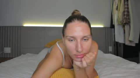 Sofi online show from April 24, 2026, 4:37 am