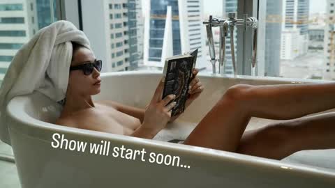 Snapshot of sweet_moan chatting on April 30, 2026, 9:26 am Dana online show from April 30, 2026, 9:26 am