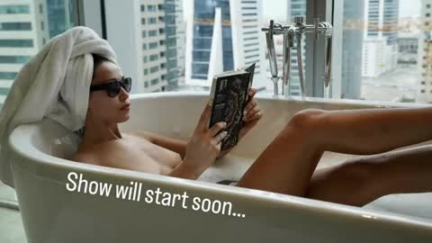Snapshot of sweet_moan chatting on June 9, 2026, 9:10 am Dana online show from June 9, 2026, 9:10 am