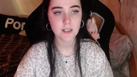 sweet_my_dream online show from November 18, 2025, 10:09 am