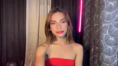 Snapshot of sweet_nikki03 chatting on December 3, 2025, 6:17 pm sweet_nikki03 online show from December 3, 2025, 6:17 pm