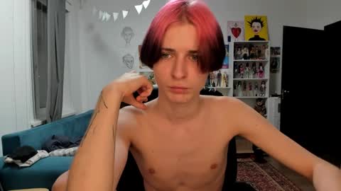 kira online show from December 16, 2025, 6:57 pm