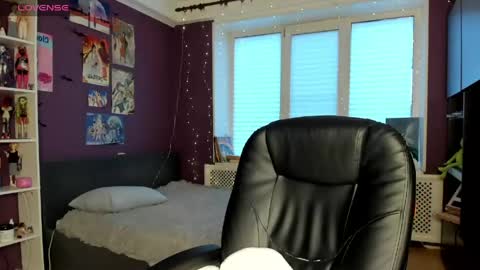 Snapshot of sweet_peach__ chatting on May 31, 2026, 6:09 pm kira online show from May 31, 2026, 6:09 pm