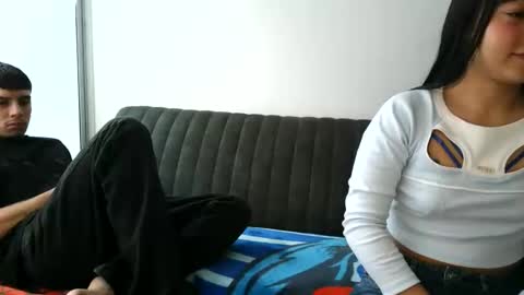 sweet_princess333 online show from February 19, 2026, 2:13 pm