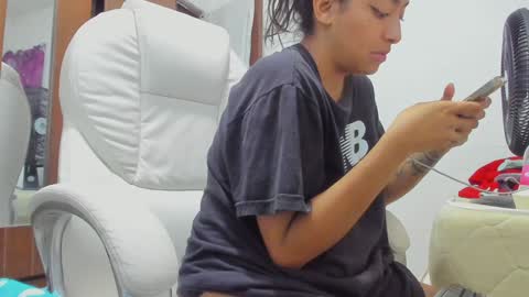 sweet_robyn online show from December 5, 2024, 10:12 pm
