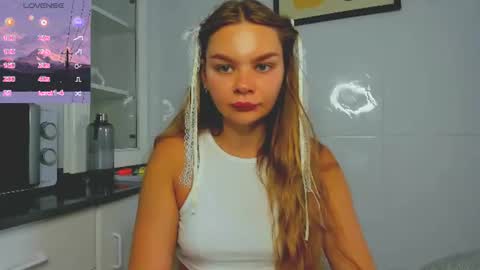 Snapshot of sweet_sabriina chatting on June 21, 2026, 6:38 am Sabina online show from June 21, 2026, 6:38 am