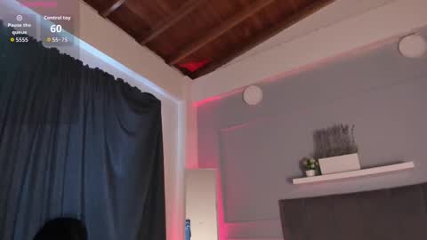 sea  online show from December 19, 2025, 12:23 pm