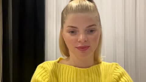 Mira online show from October 3, 2025, 8:28 pm