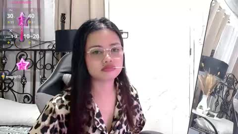 Leah online show from October 28, 2025, 1:09 am