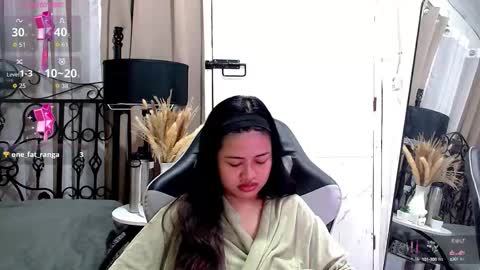 Leah online show from October 28, 2025, 11:29 pm