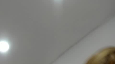 Snapshot of sweet_skiinny chatting on February 16, 2026, 7:32 pm Adeline online show from February 16, 2026, 7:32 pm