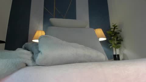 Snapshot of sweet_skiinny chatting on February 24, 2026, 12:14 pm Adeline online show from February 24, 2026, 12:14 pm