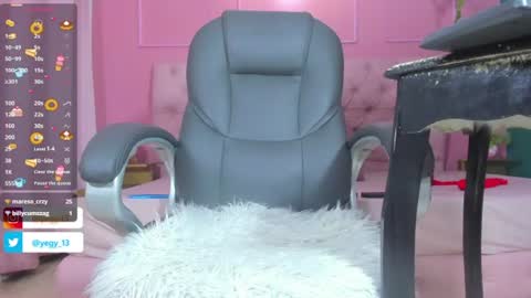Snapshot of sweet_starxx chatting on June 14, 2026, 2:24 am Yeileen online show from June 14, 2026, 2:24 am