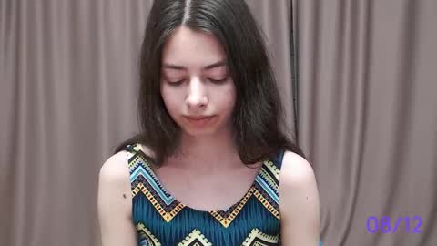 Snapshot of sweet_sweet_angel chatting on December 8, 2024, 12:52 pm Angel online show from December 8, 2024, 12:52 pm