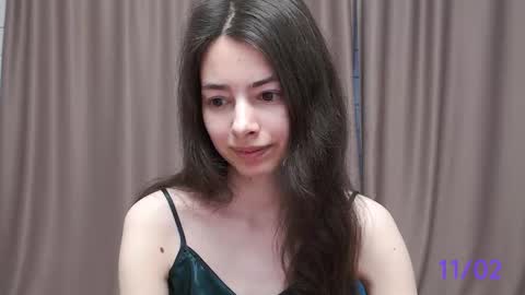Snapshot of sweet_sweet_angel chatting on February 11, 2025, 5:37 am Angel online show from February 11, 2025, 5:37 am