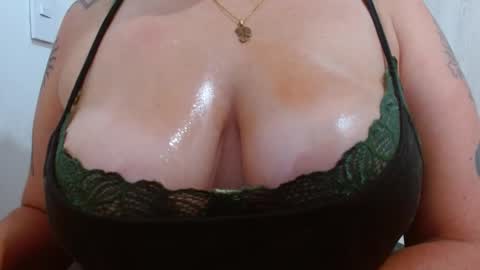 Snapshot of sweet_tammyy chatting on December 22, 2024, 12:07 am tammy IG stammy 36 online show from December 22, 2024, 12:07 am