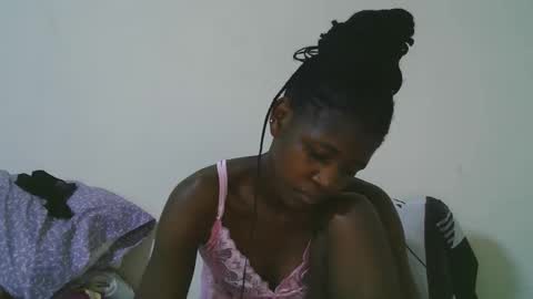 Snapshot of sweet_tattiana chatting on October 14, 2025, 1:17 am Tatty online show from October 14, 2025, 1:17 am